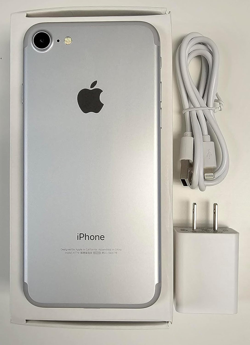 Apple Iphone 7 32GB Unlocked At&T/T-Mobile - Silver